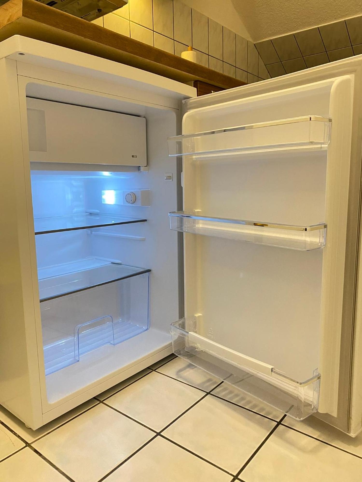 Marienhaus Apartment - Zentral, Parken, Netflix, Kontaktloses Einchecken Wuppertal Bagian luar foto